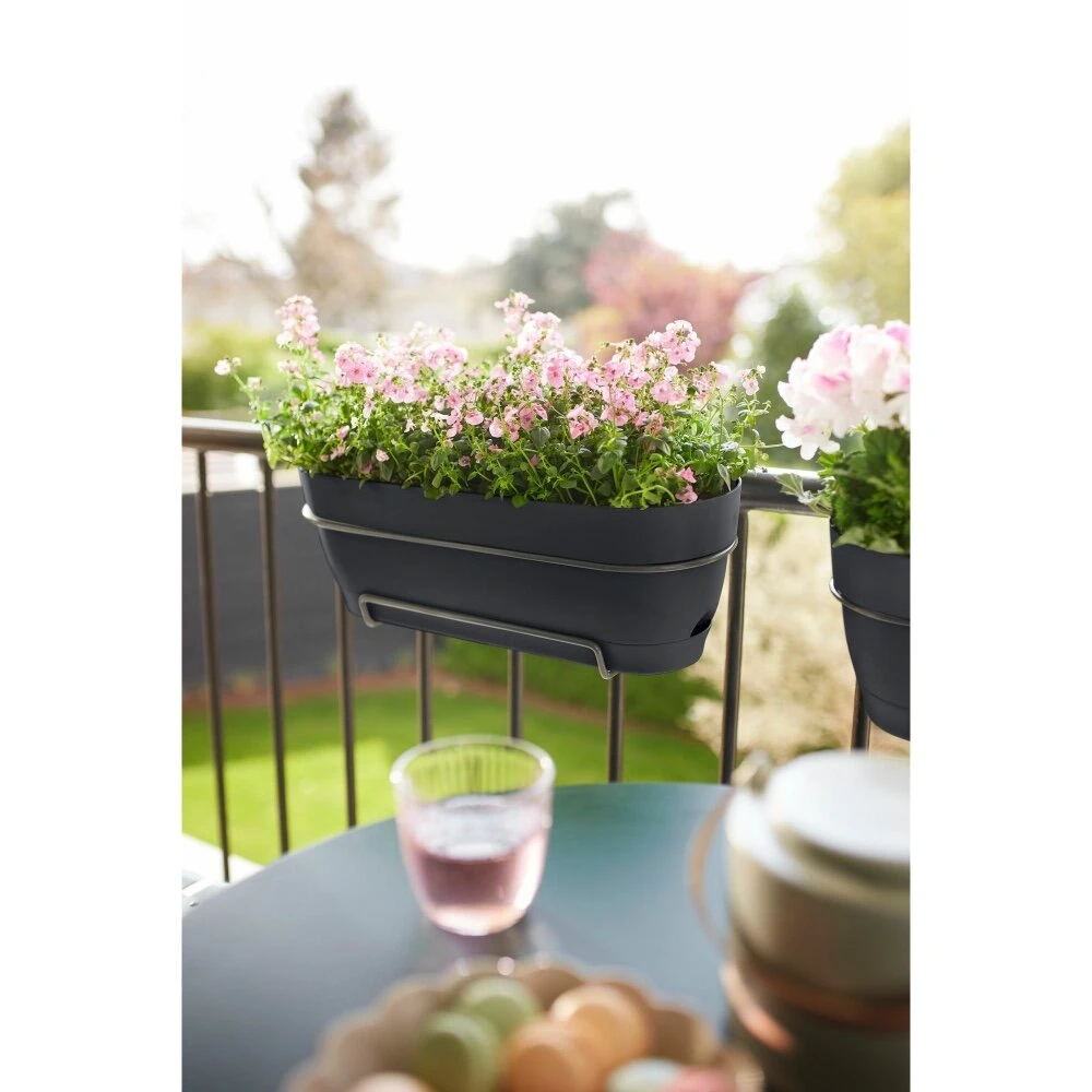 Elho Vibia Campana Balkonbak Allin1 50 Cm Zwart 8 Elho Vibia Campana Balkonbak Allin1 50 Cm Zwart - Afbeelding 6