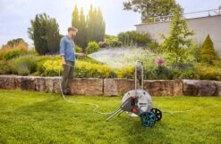 GARDENA Slangenwagen Metaal AquaRoll M Set (20m) 9 GARDENA Slangenwagen Metaal AquaRoll M Set (20m) -Buitentuin gardena slangenwagen metaal aquaroll m set 20m 1619704840 l