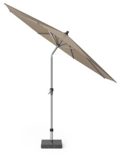 Platinum Middenstokparasol Riva Ø 300 Cm Taupe 7 Platinum Middenstokparasol Riva Ø 300 Cm Taupe -Buitentuin platinum middenstokparasol riva 300 cm taupe 1000x1273 6218e68724da8 l