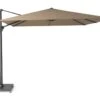 Platinum Zweefparasol Challenger T¹ 300 X 300 Cm Taupe -Buitentuin platinum zweefparasol challenger t 300 x 300 cm taupe 1000x733 6218e73392b65 l