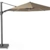 Platinum Zweefparasol Challenger T² Ø 350 Cm Taupe 1 Platinum Zweefparasol Challenger T² Ø 350 Cm Taupe -Buitentuin platinum zweefparasol challenger t 350 cm taupe 1000x787 6218e73a751db l